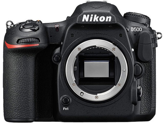 ニコン D500