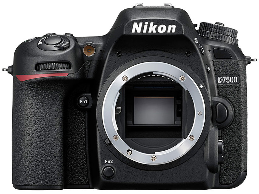ニコン D7500